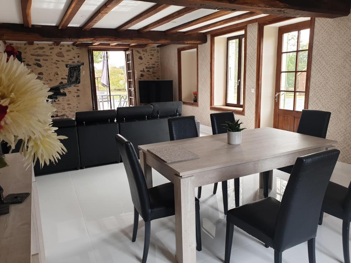 La Maison Du Lac Lavaud Saint-Quentin-sur-Charente ภายนอก รูปภาพ