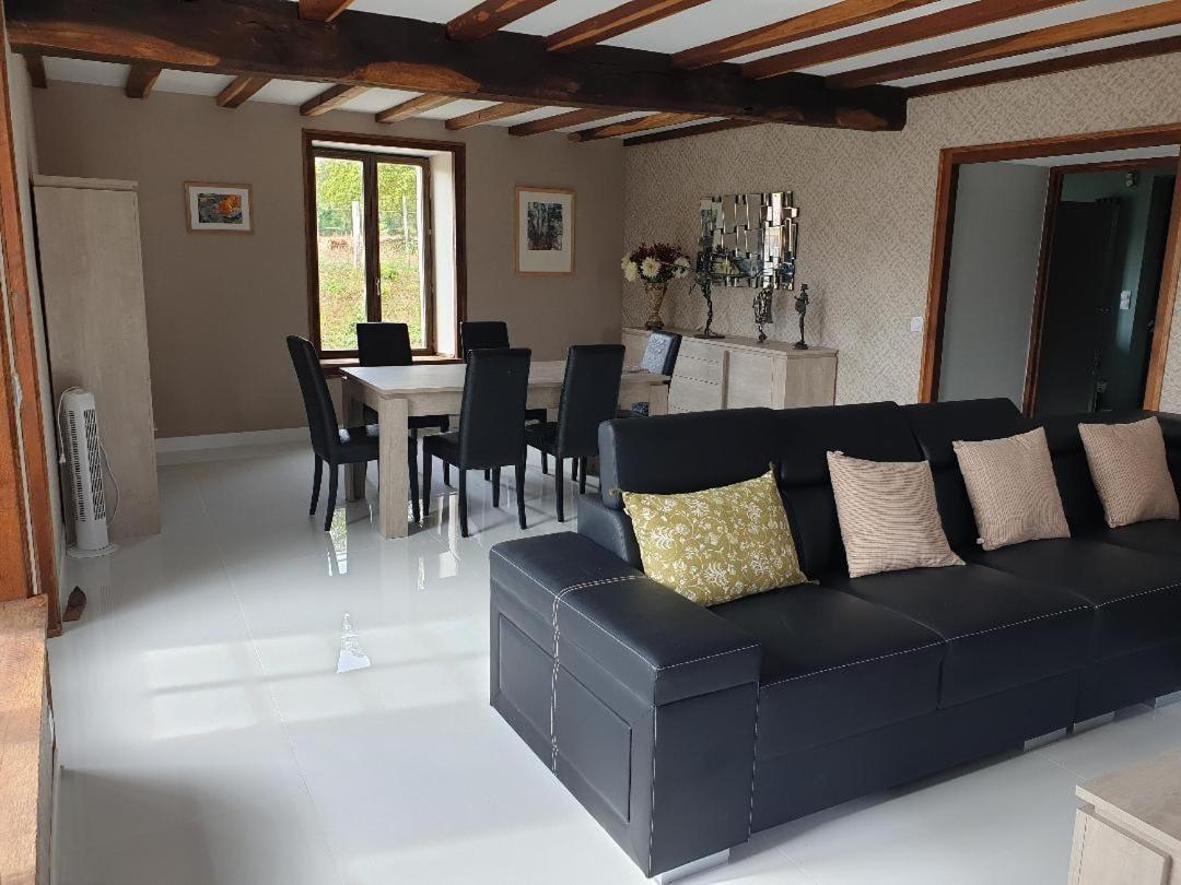 La Maison Du Lac Lavaud Saint-Quentin-sur-Charente ภายนอก รูปภาพ